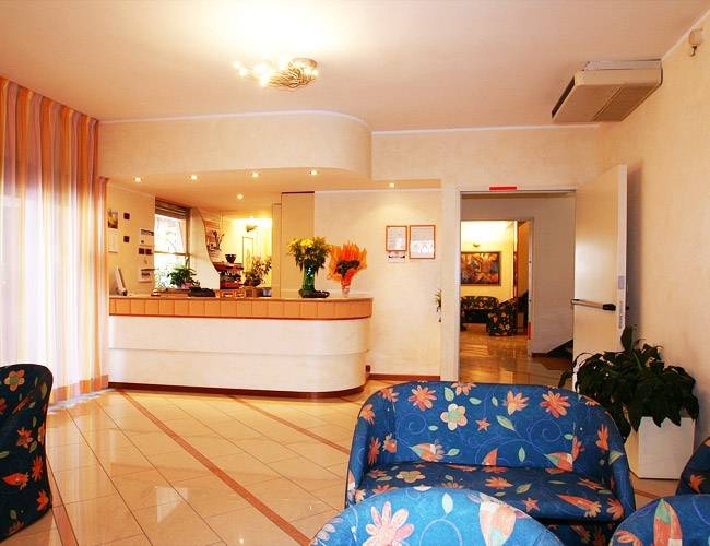 Hotel Joli
